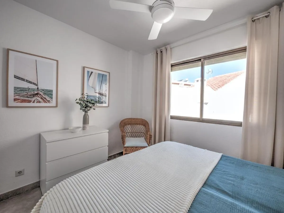 Penthouse With Roof Terrace In Parador, Nerja 0*,  Hiszpania