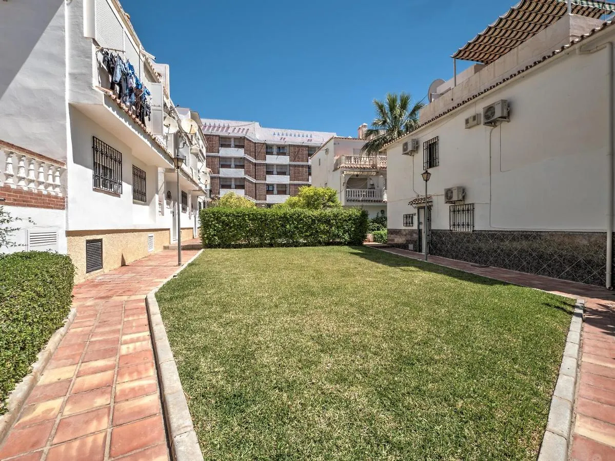 Penthouse With Roof Terrace In Parador, Nerja Hiszpania