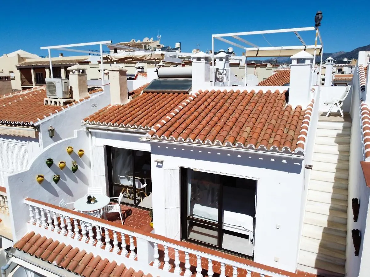 Penthouse With Roof Terrace In Parador, Nerja Apartament